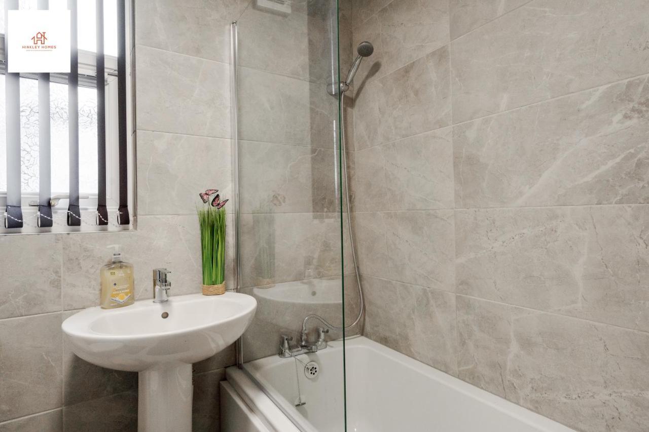 Immaculate 4 Bed In Liverpool By Hinkley Homes Short Lets & Serviced Accommodation Eksteriør billede